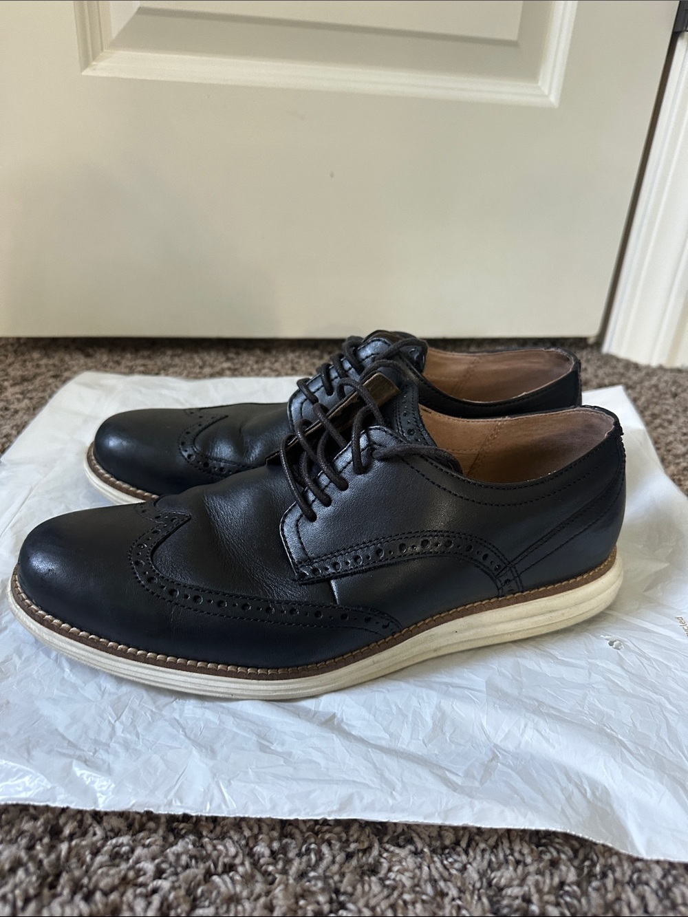 Cole Haan Black Leather Wingtip Derby Oxfords with White Contrast Sole